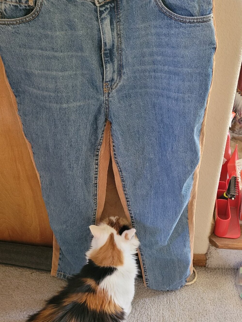 BERSHKA JEANS SIZE 8